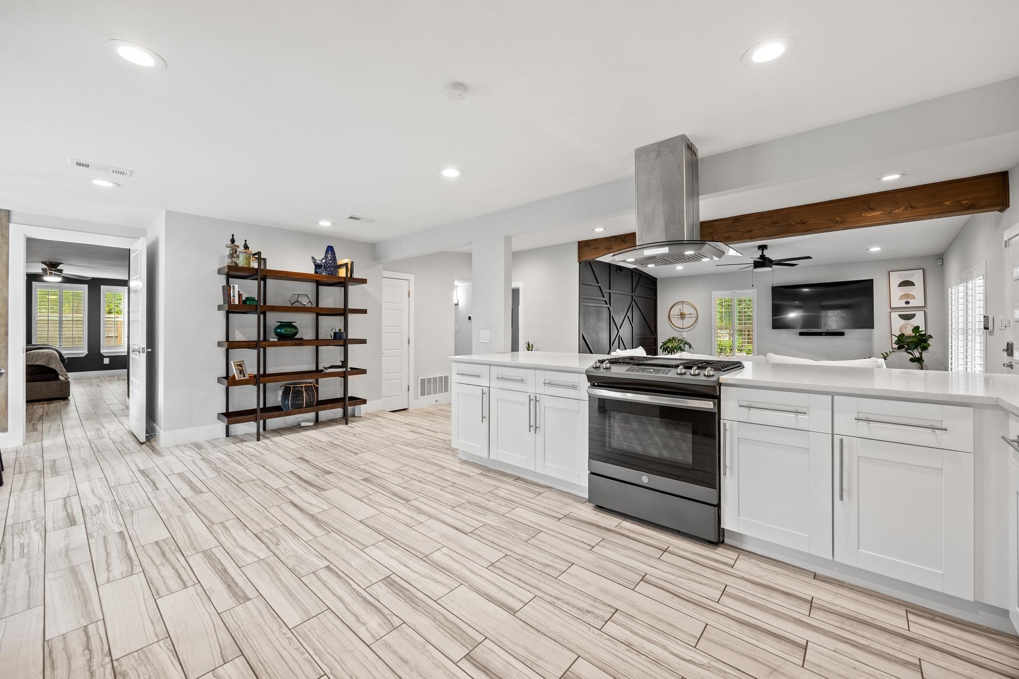 706 W Crestland Drive Austin TX 78752