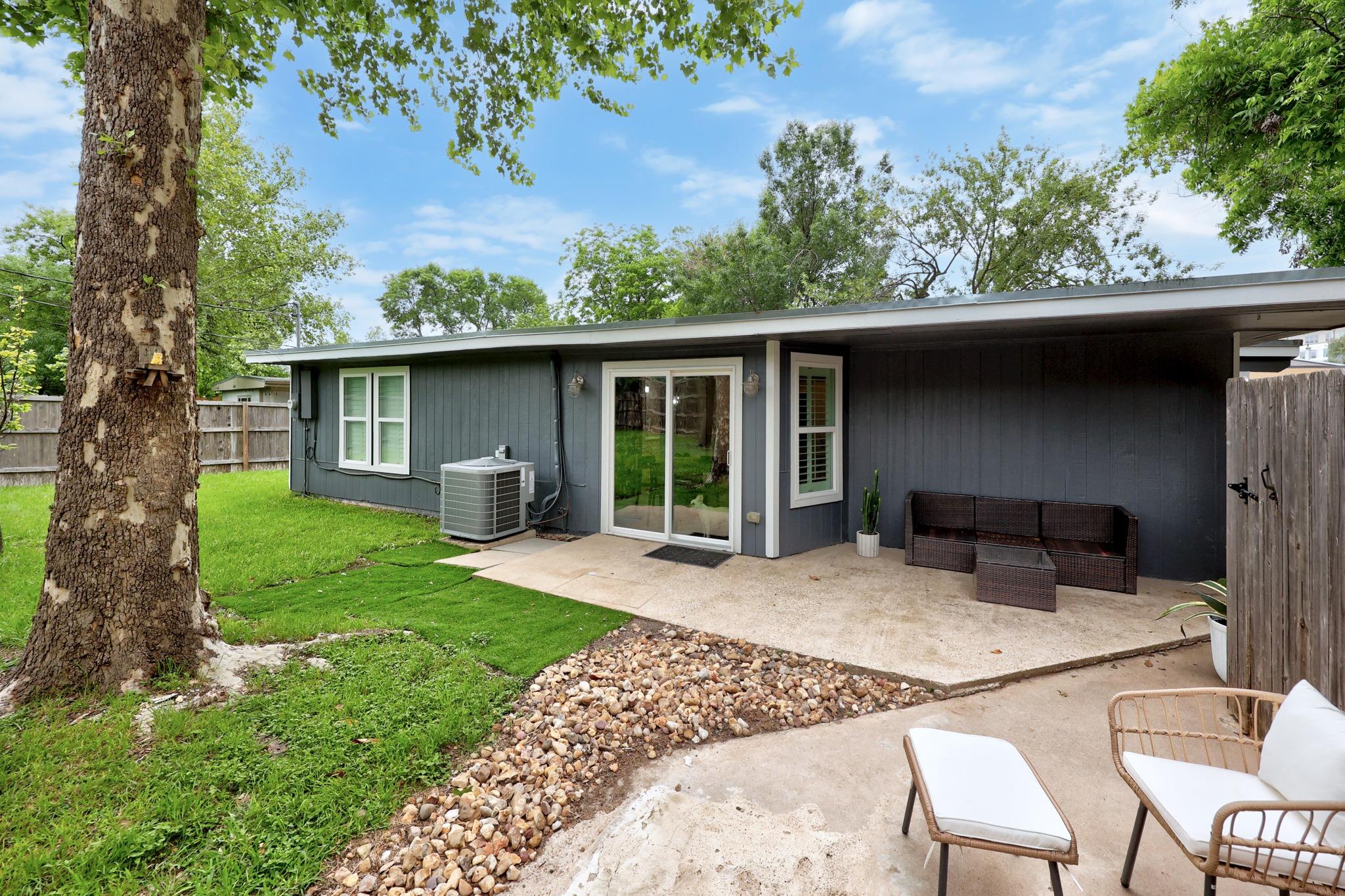 706 W Crestland Drive Austin TX 78752