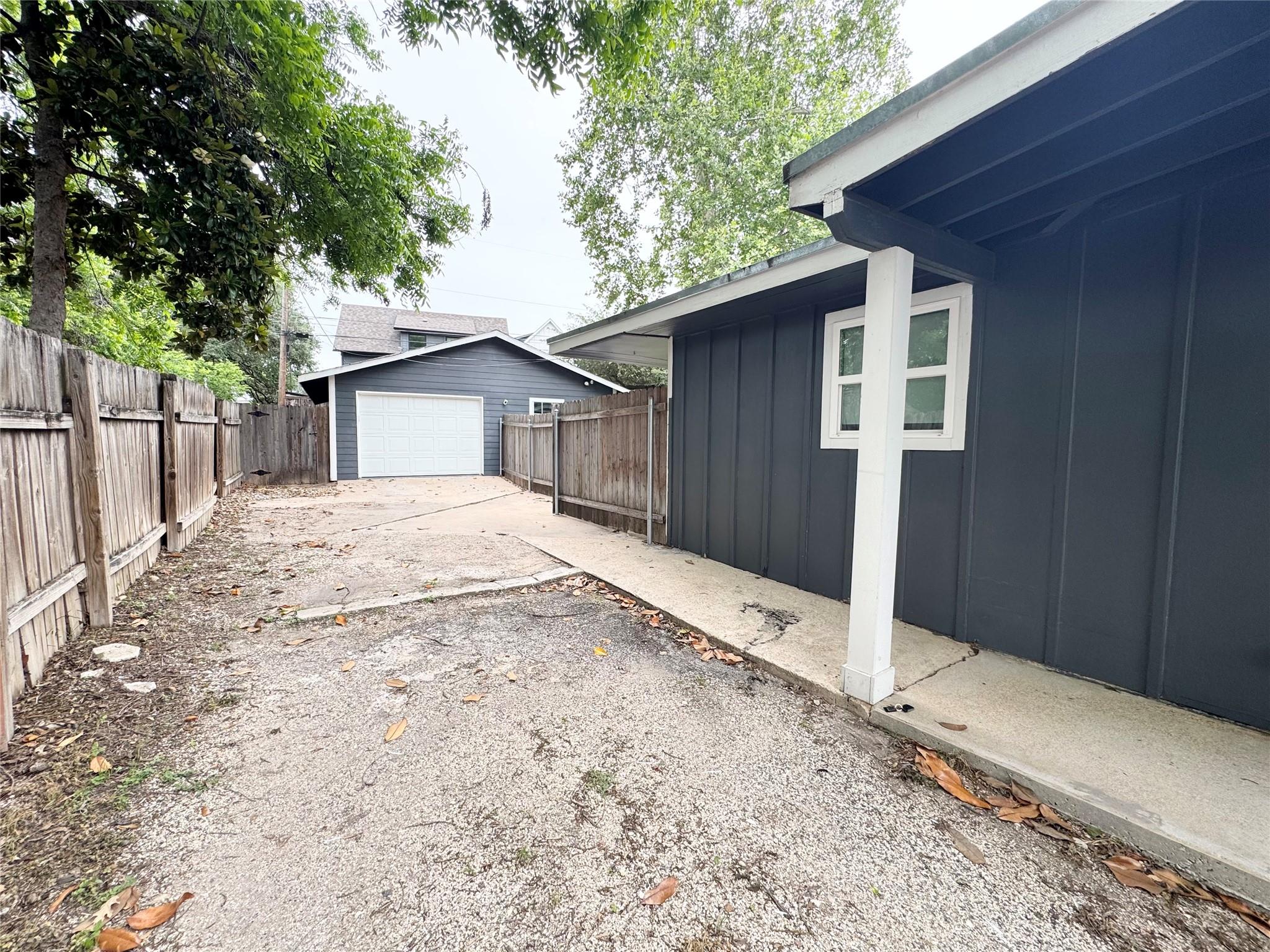 706 W Crestland Drive Austin TX 78752