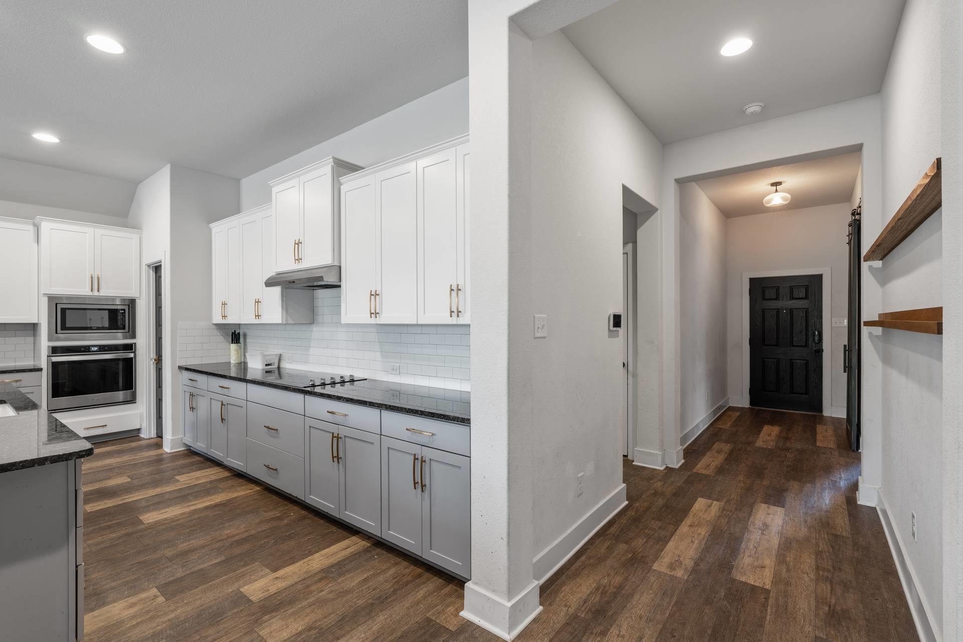 111 Brookside Street Hutto TX 78634