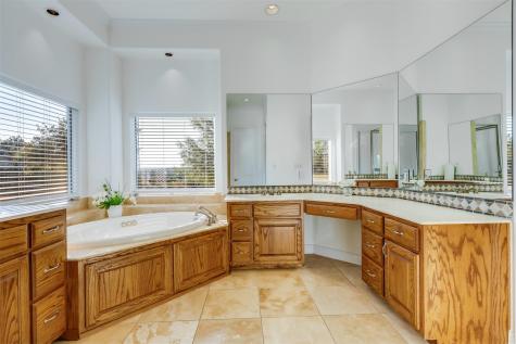 104 Running Brook Trail Spicewood TX 78669