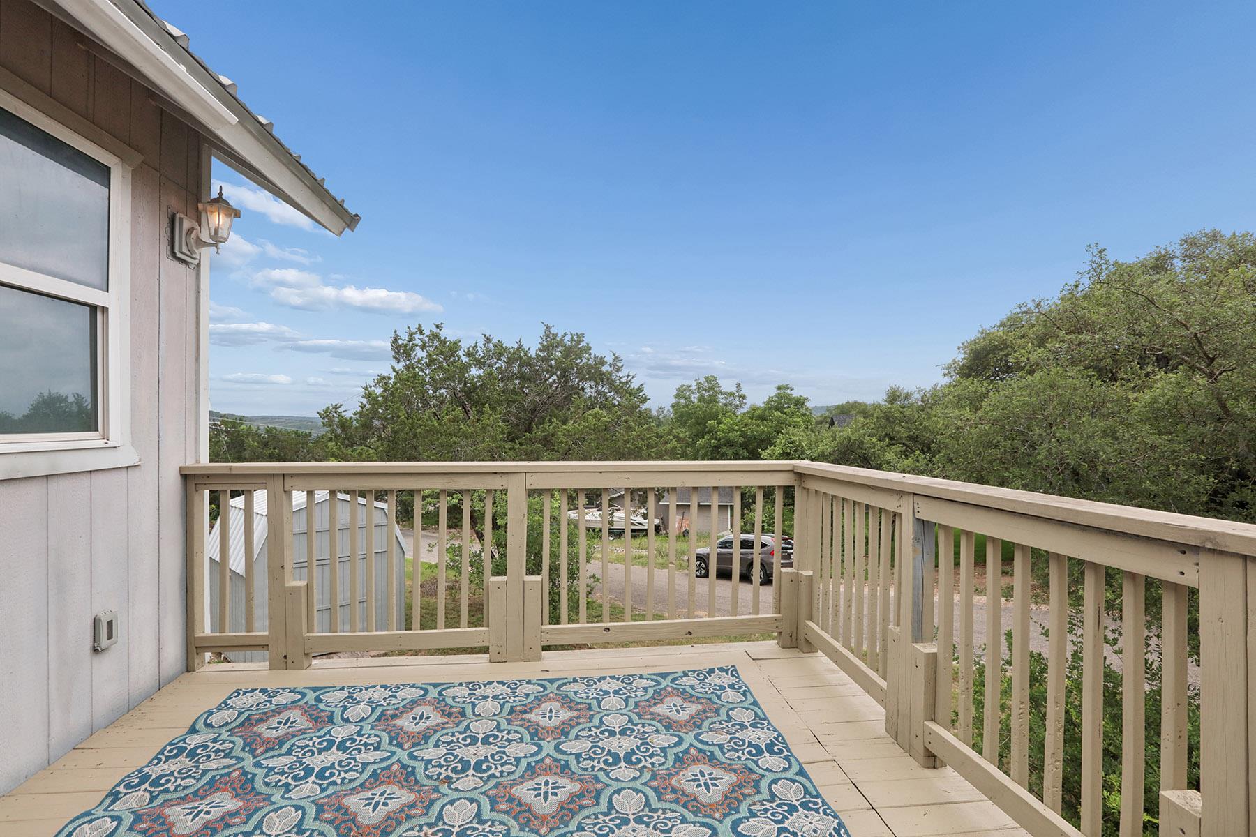 10913 Ridgeway Street Jonestown TX 78645