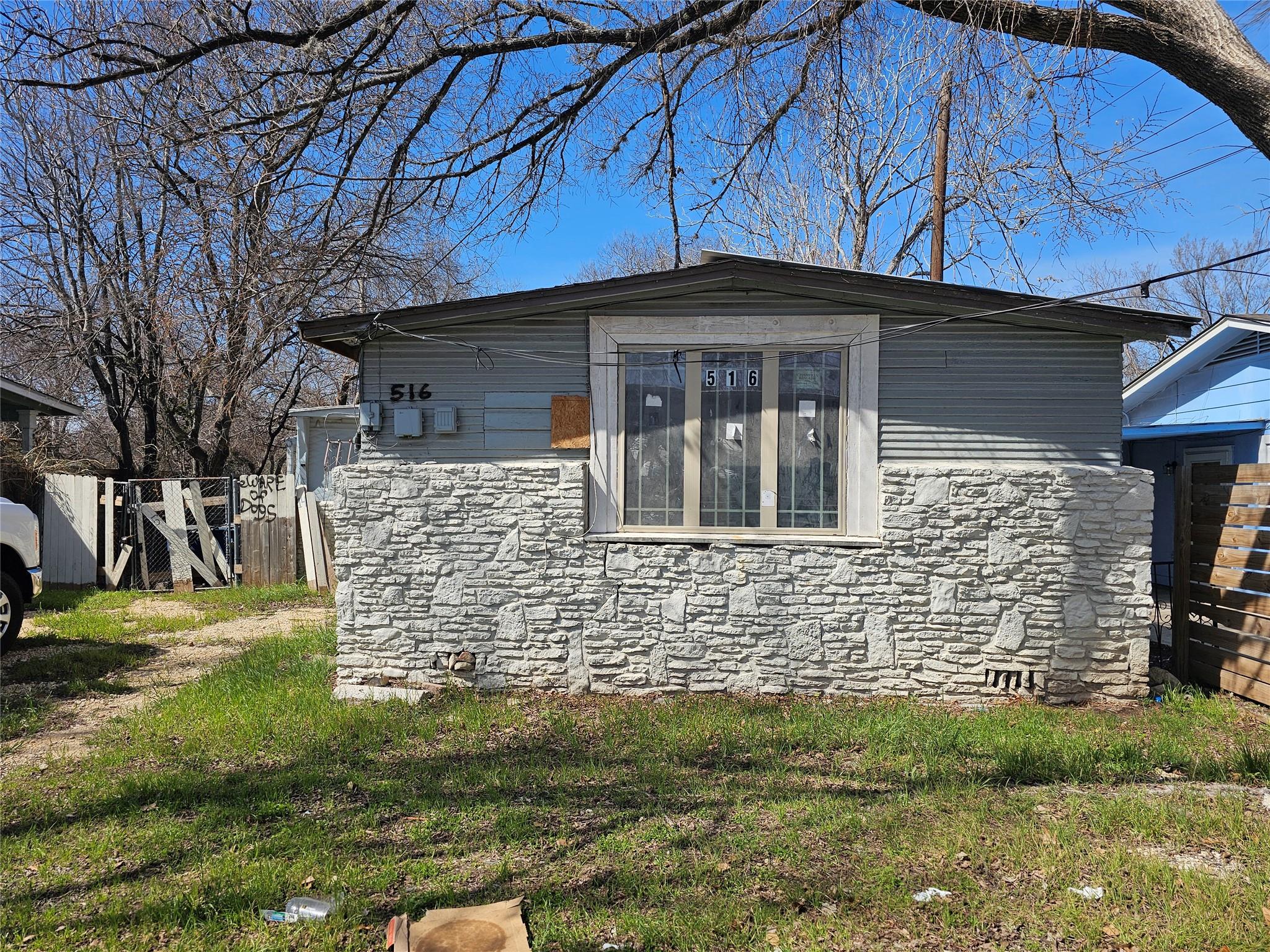 516 Montopolis Drive Austin TX 78741