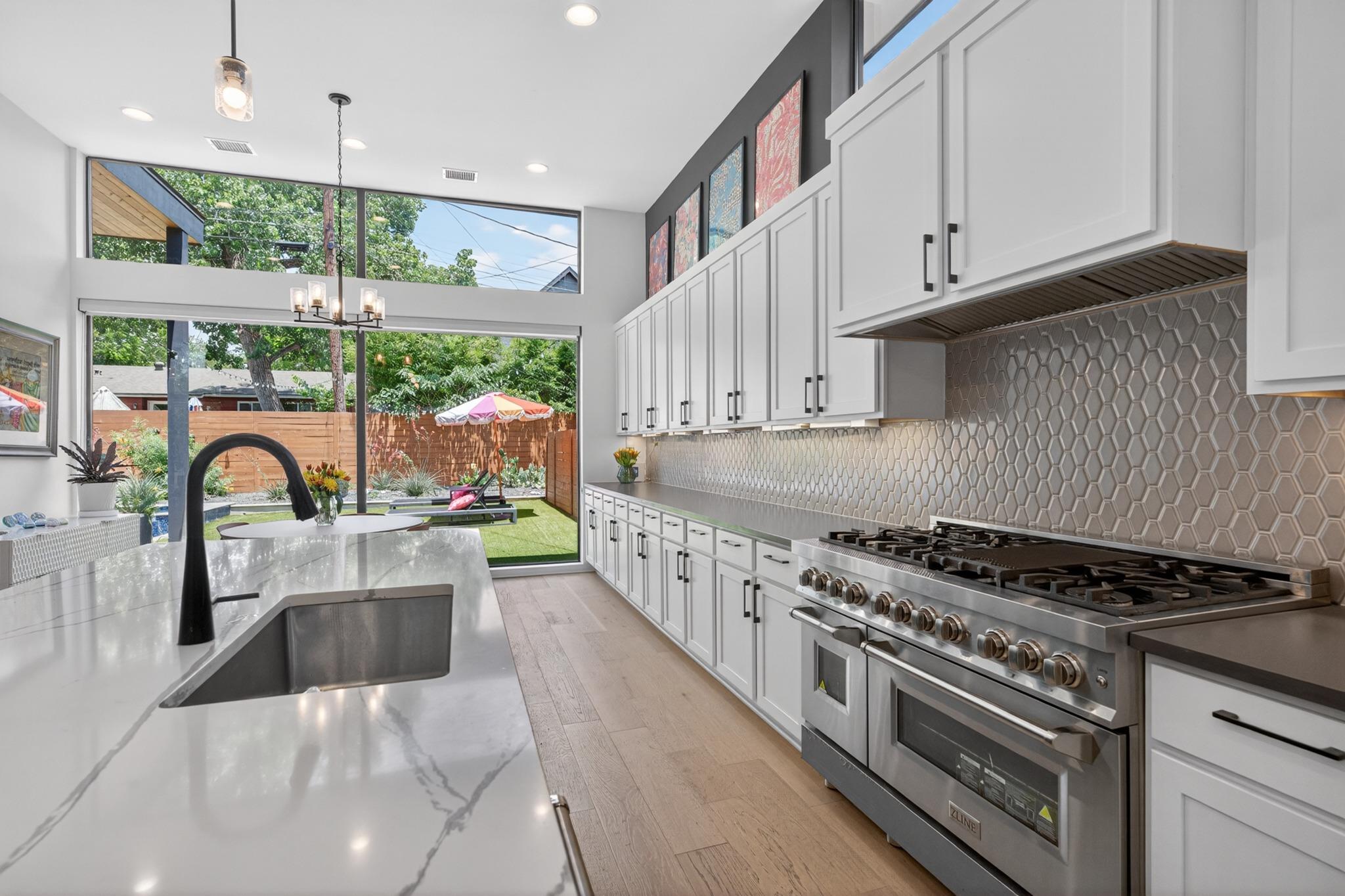 4804 Gladeview Austin TX 78745