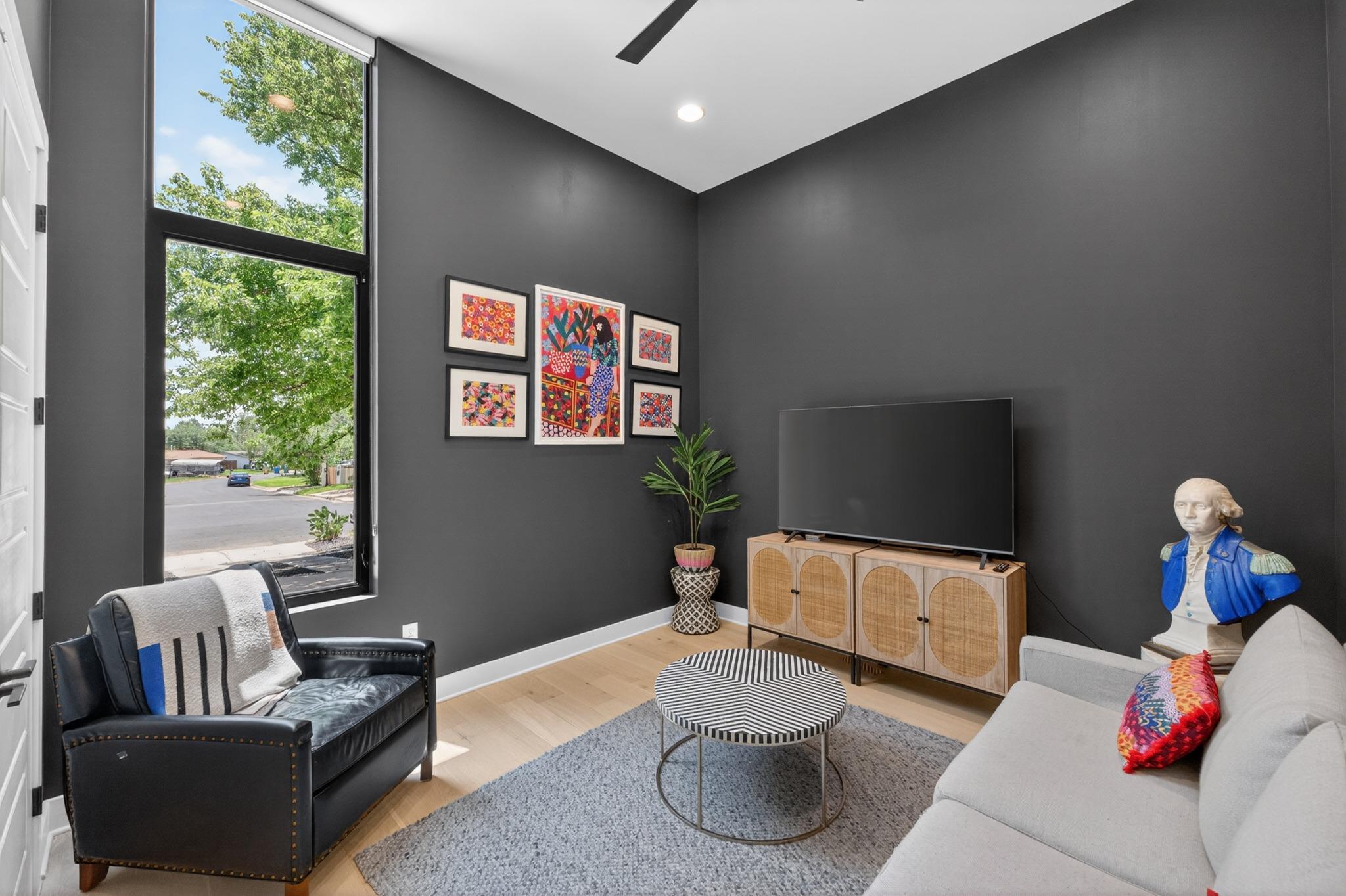 4804 Gladeview Austin TX 78745