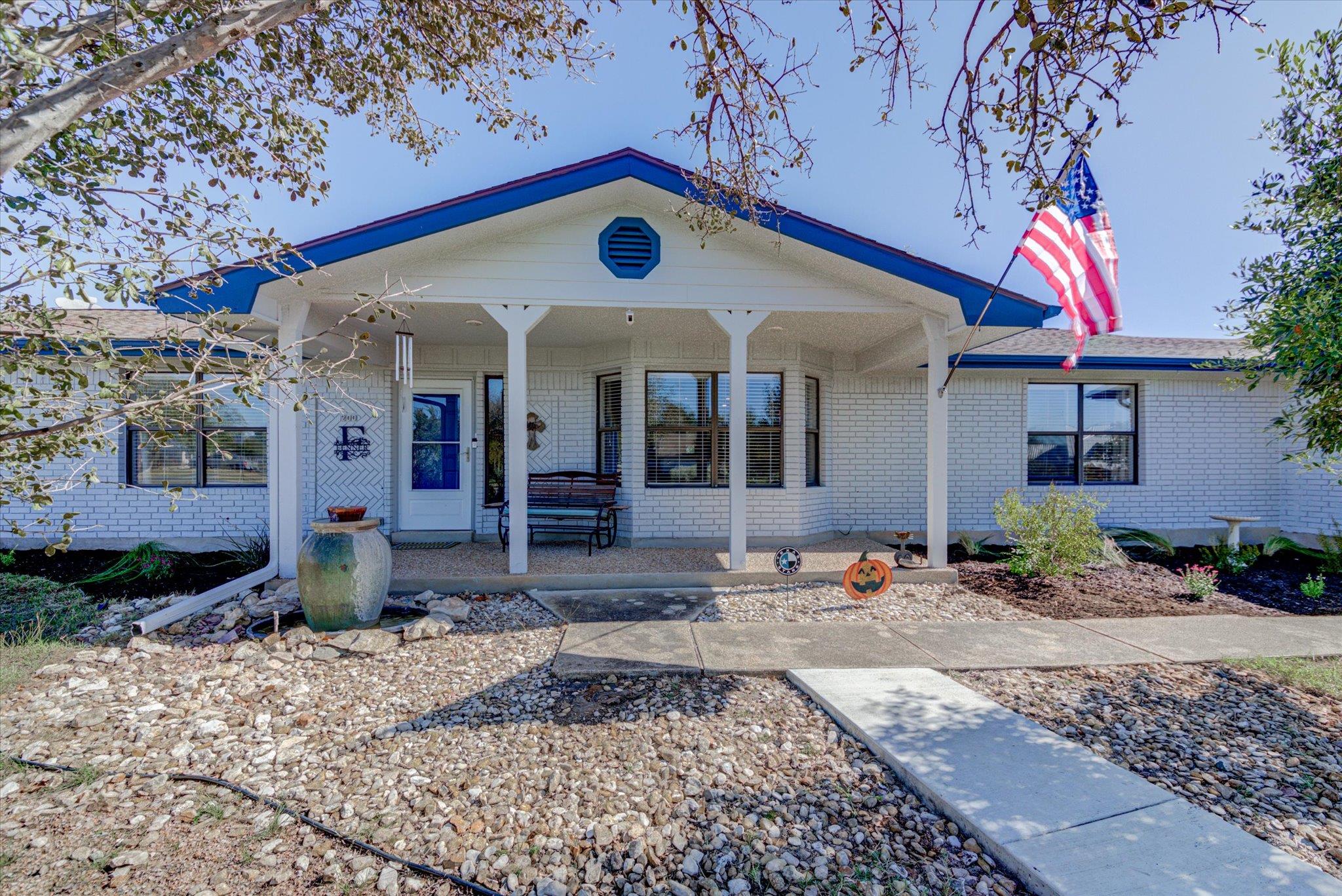 200 Harbor Cir Circle Georgetown TX 78633