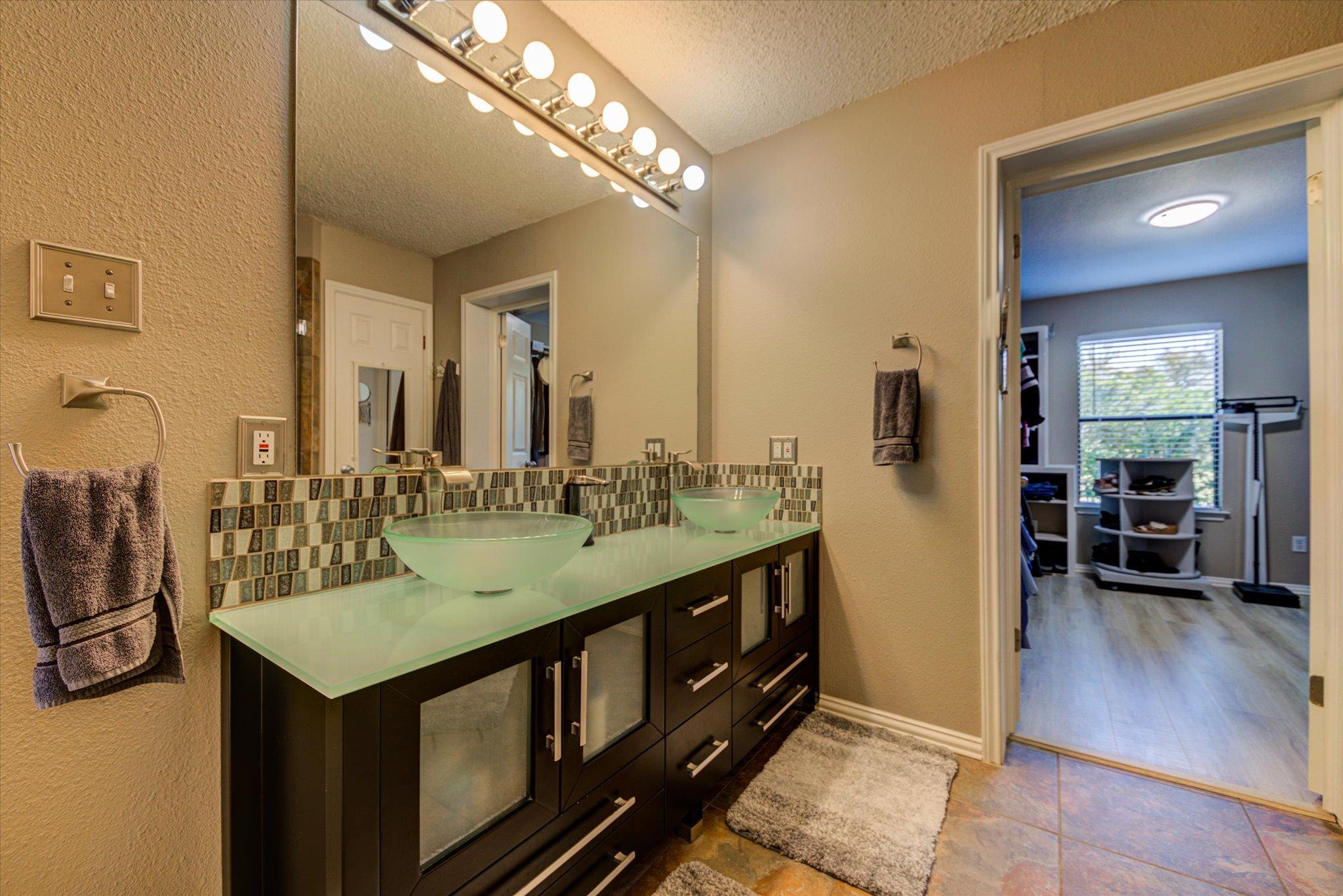 200 Harbor Cir Circle Georgetown TX 78633