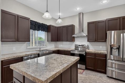 212 Knights Row Cottonwood Shores TX 78657