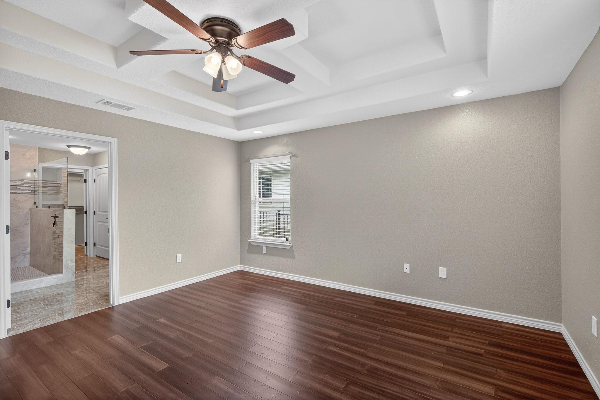 212 Knights Row Cottonwood Shores TX 78657
