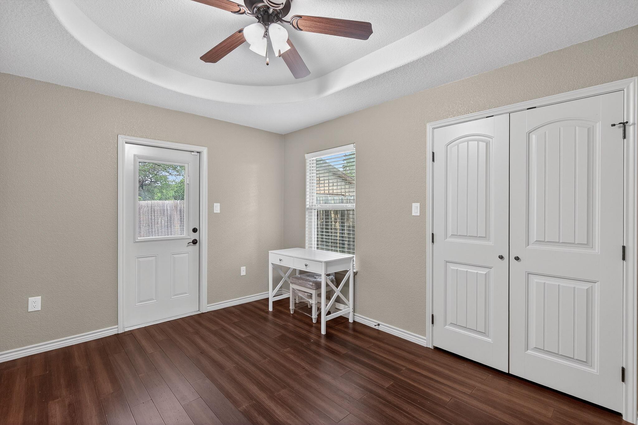 212 Knights Row Cottonwood Shores TX 78657