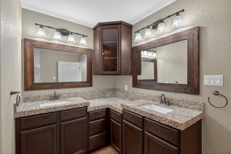 212 Knights Row Cottonwood Shores TX 78657