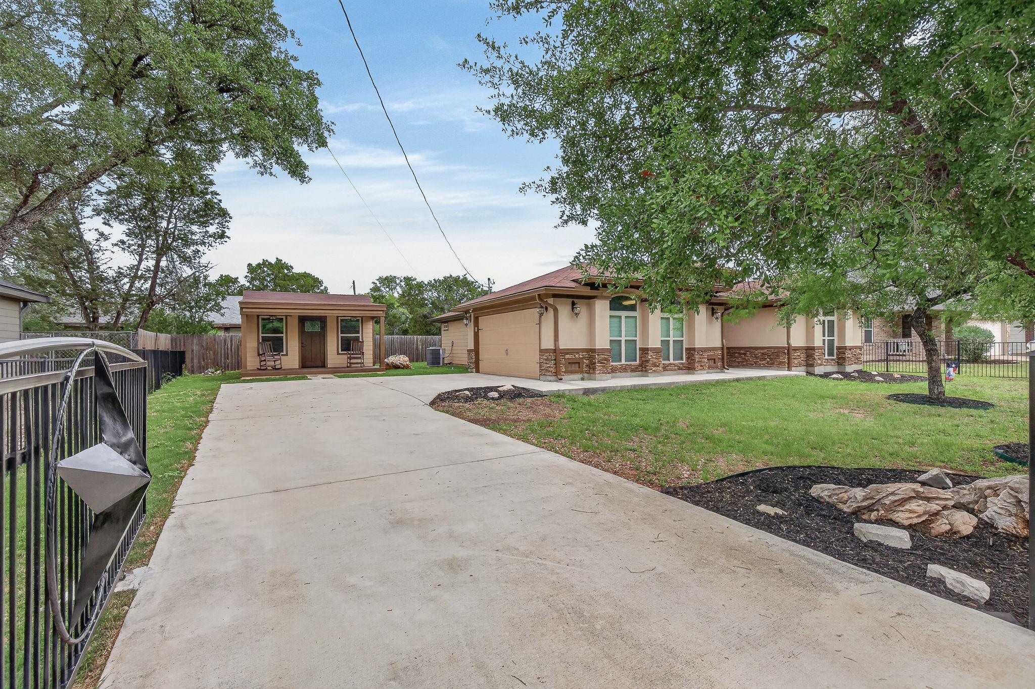 212 Knights Row Cottonwood Shores TX 78657