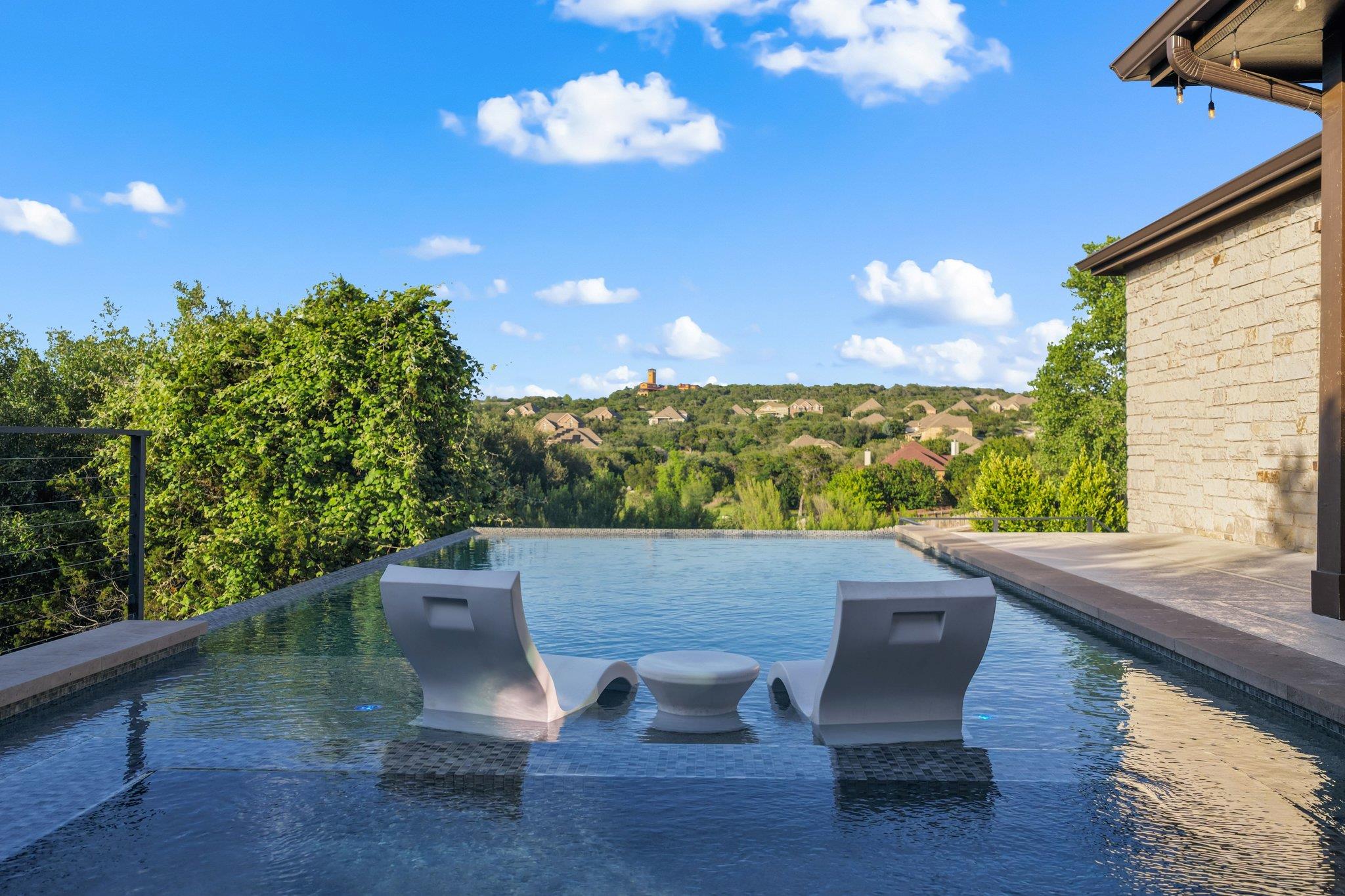 22524 Rock Wren Road Spicewood TX 78669