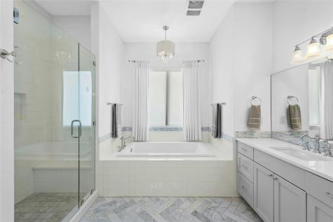 3 Camwood Trail The Hills TX 78738