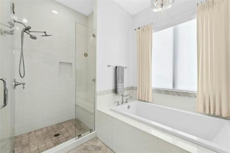 3 Camwood Trail The Hills TX 78738