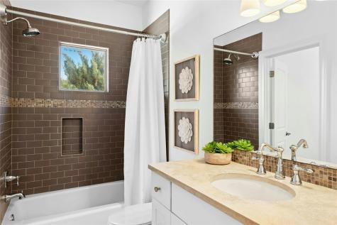 3 Camwood Trail The Hills TX 78738