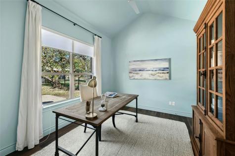 3 Camwood Trail The Hills TX 78738