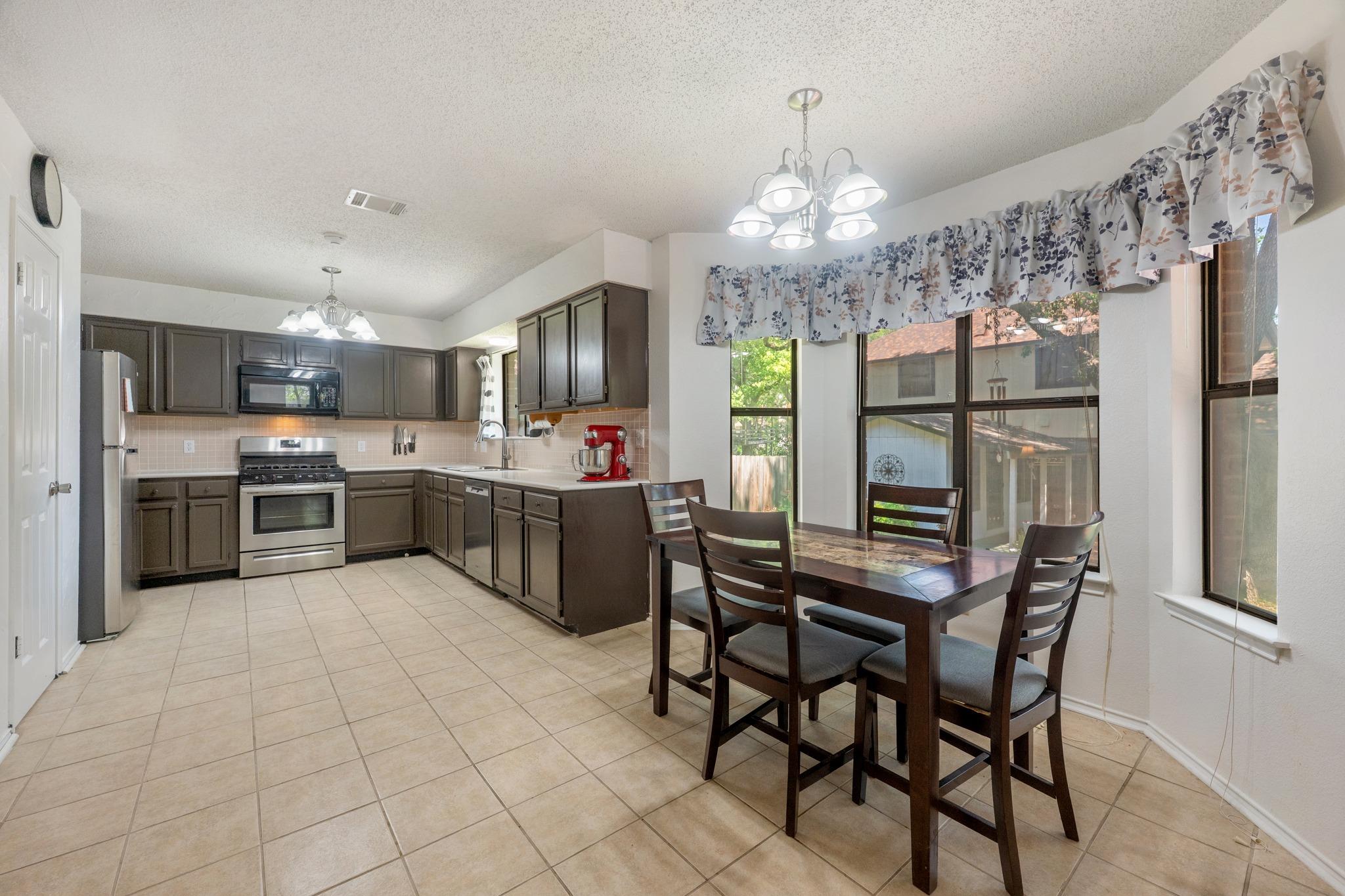 13113 Bidwell Drive Austin TX 78729