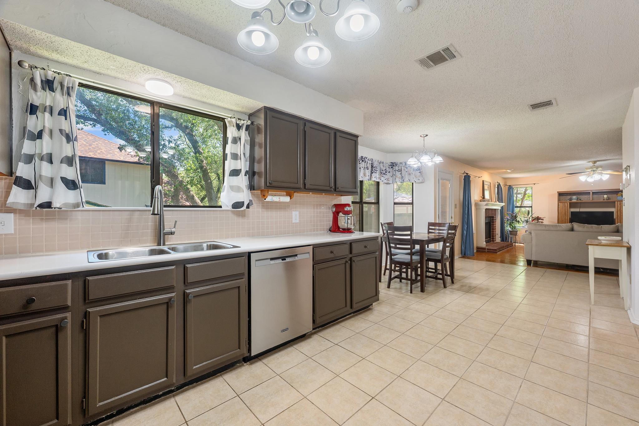 13113 Bidwell Drive Austin TX 78729