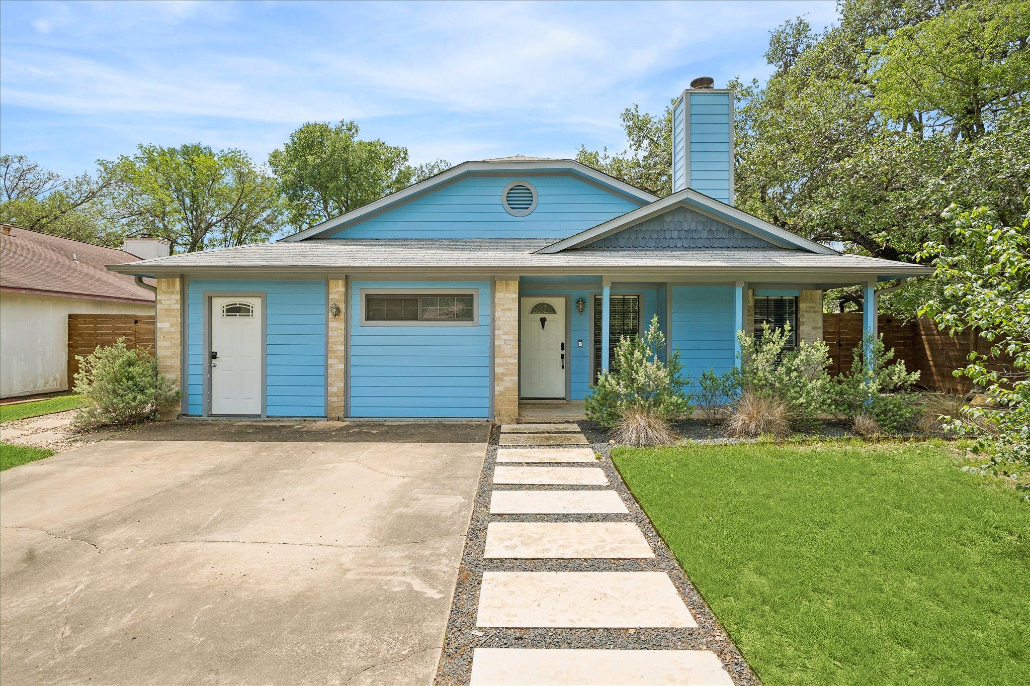 3811 Stonecroft Drive Austin TX 78749