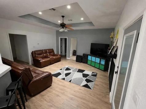 1032 Private Road 7039 Lexington TX 78947