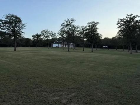 1032 Private Road 7039 Lexington TX 78947