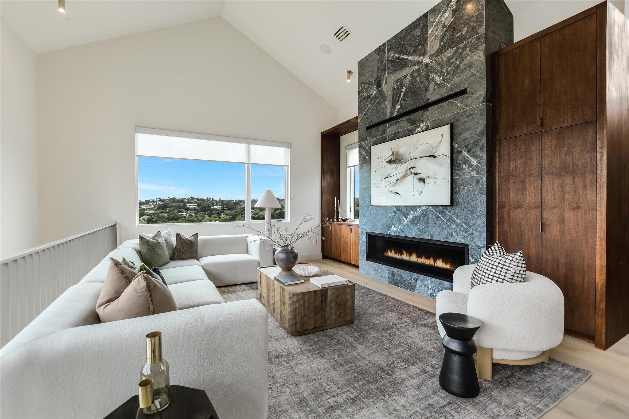 2405 Deer Pass Austin TX 78746