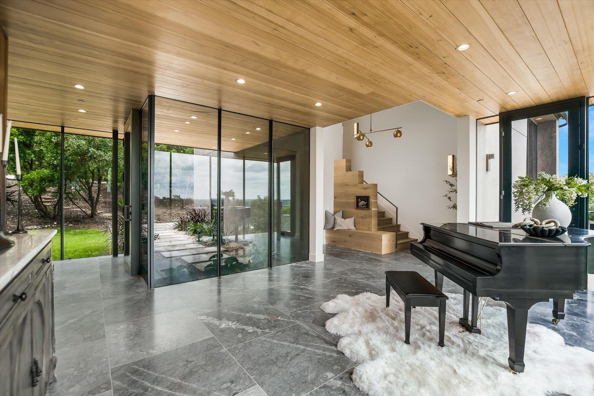 2405 Deer Pass Austin TX 78746