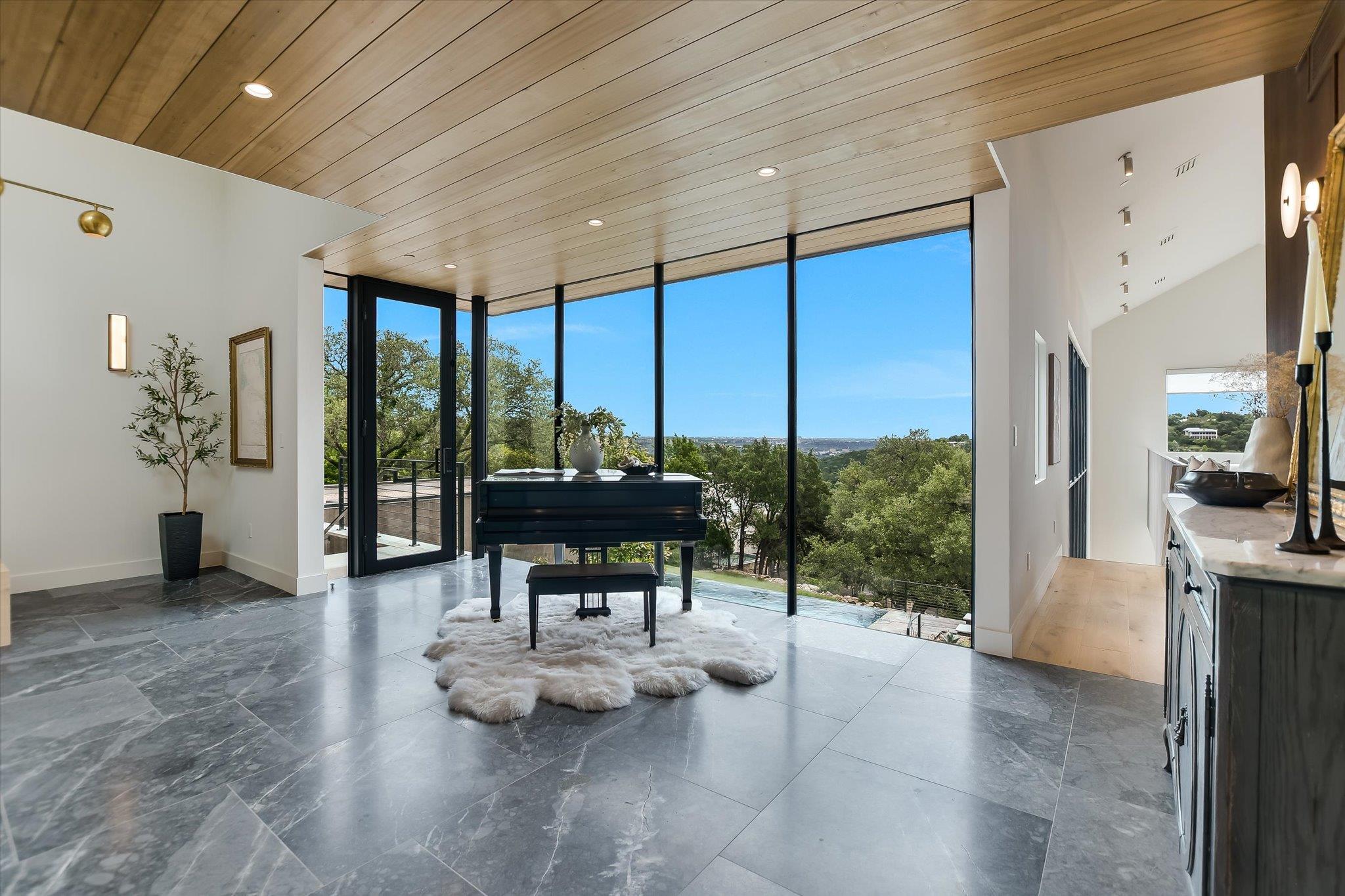 2405 Deer Pass Austin TX 78746