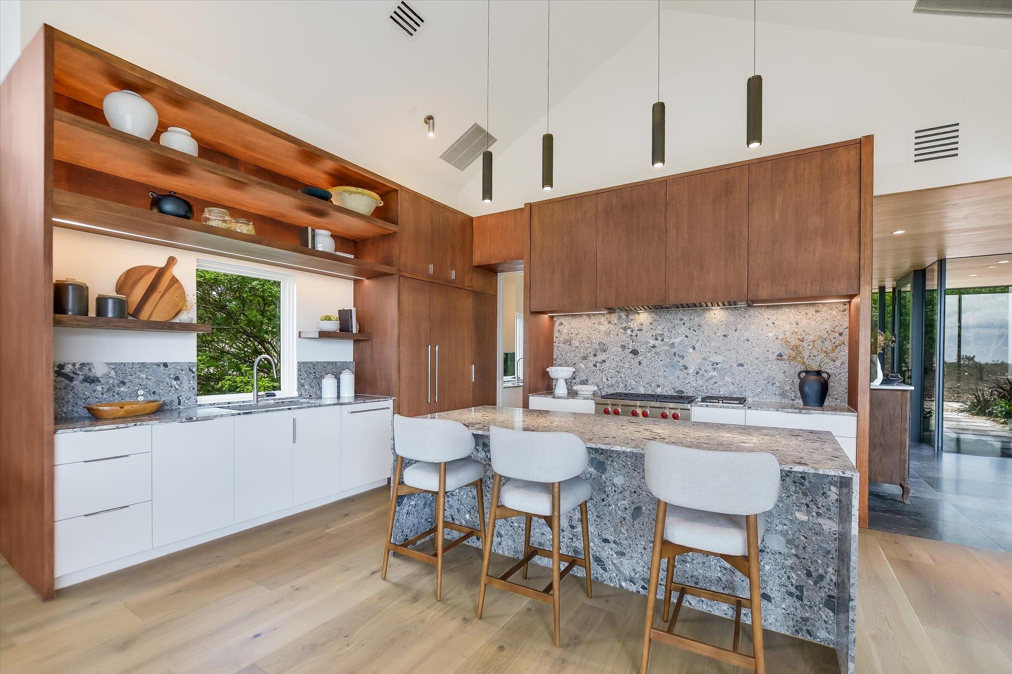 2405 Deer Pass Austin TX 78746