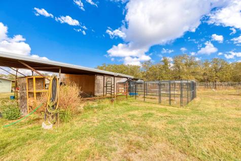 771 Hillje Road Kingsbury TX 78638