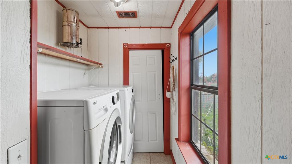 127 Offer Llano TX 78643