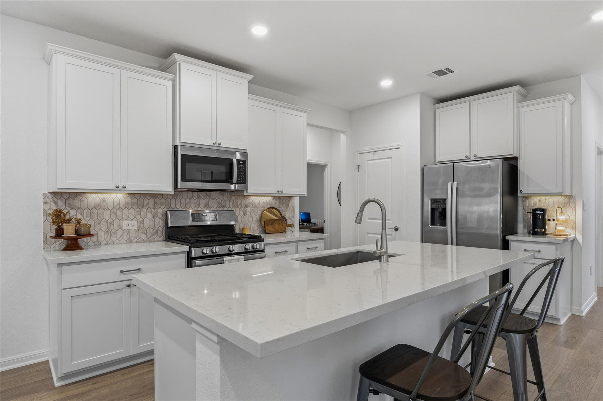 858 Papaya Drive Buda TX 78610