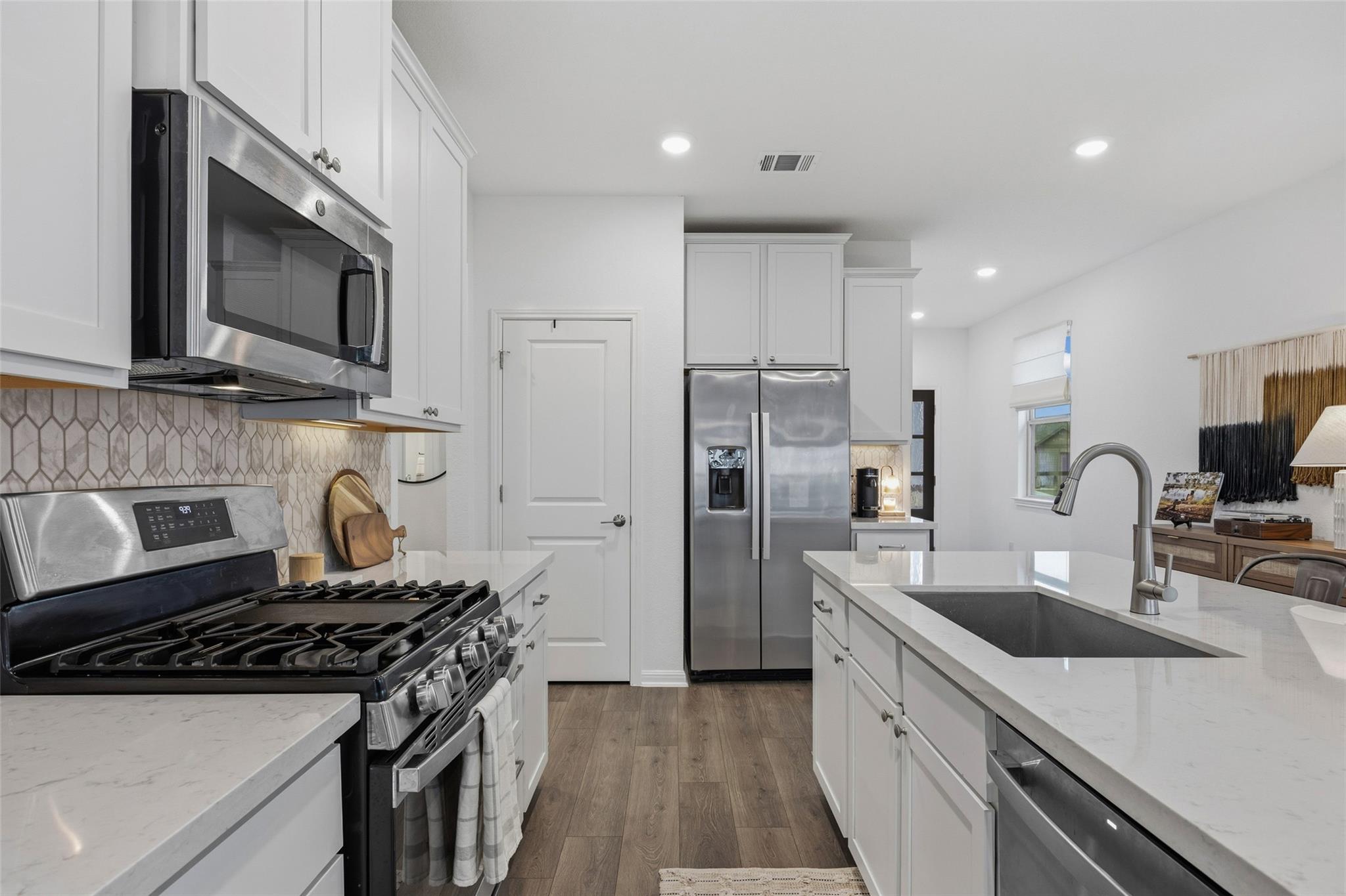 858 Papaya Drive Buda TX 78610