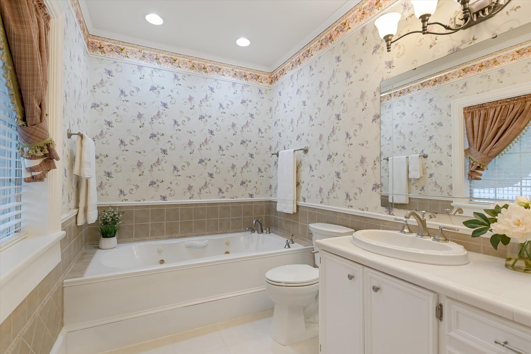 206 N Fm 1660 Hutto TX 78634