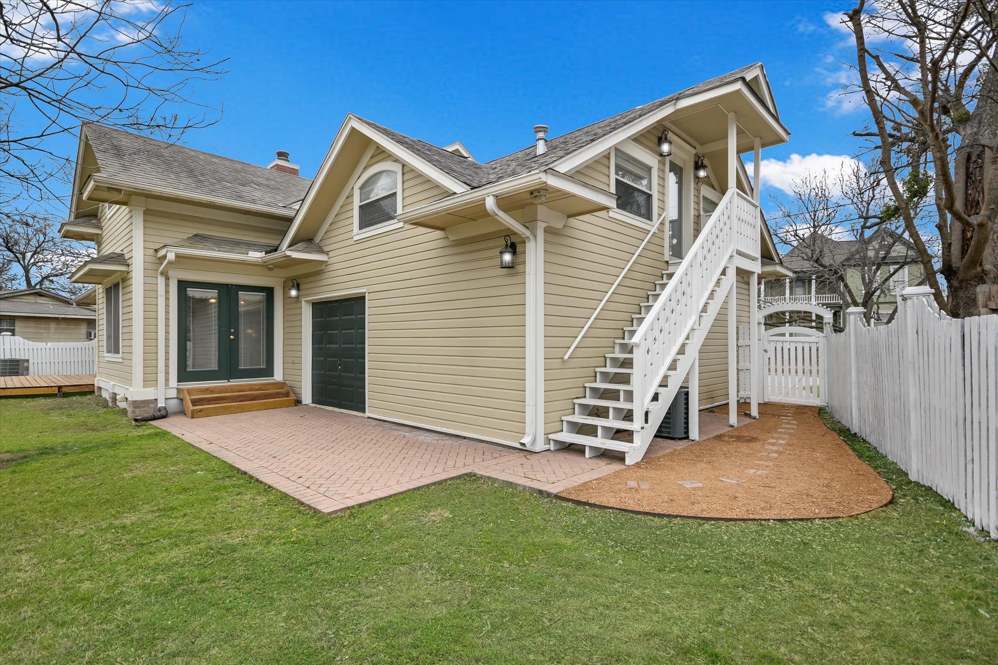 206 N Fm 1660 Hutto TX 78634