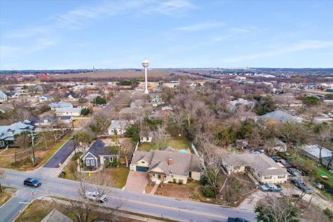 206 N Fm 1660 Hutto TX 78634