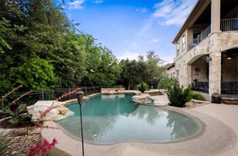 1805 Lakecliff Hills Lane Austin TX 78732