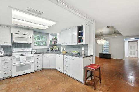 827 Lcr 894 Jewett TX 75846