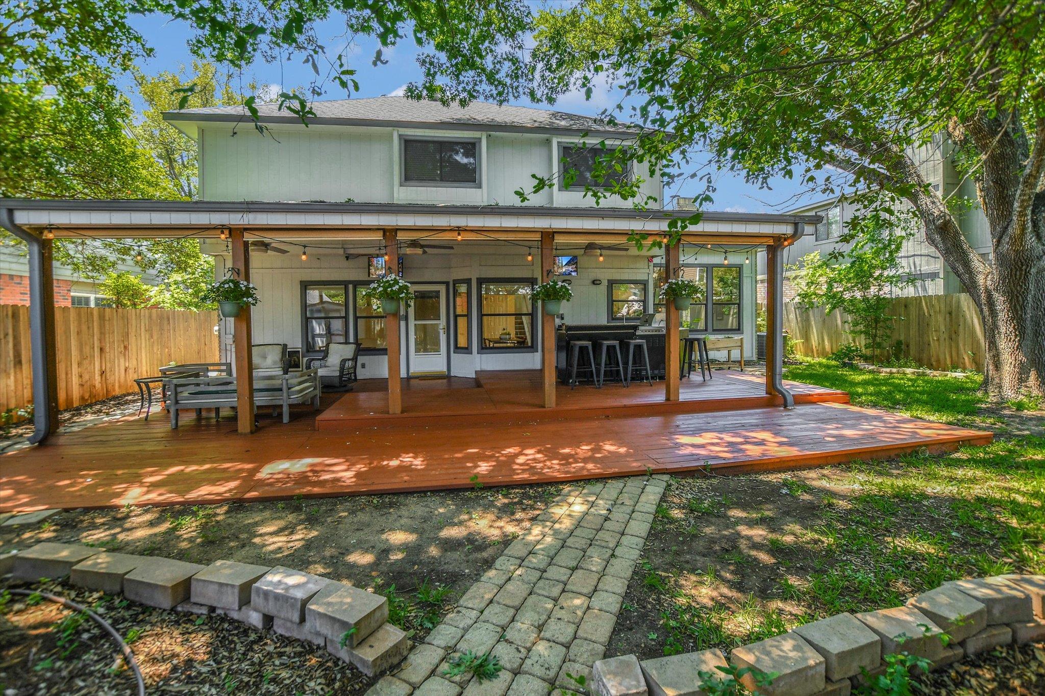 1104 Crestview Street Round Rock TX 78681