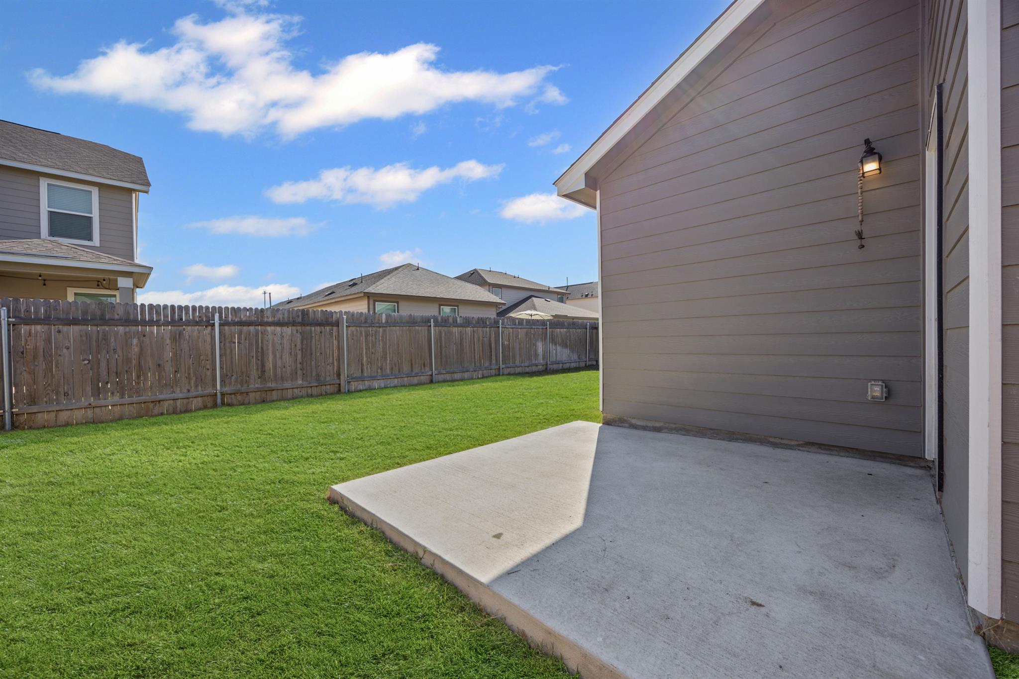 222 Summit Drive Lockhart TX 78644
