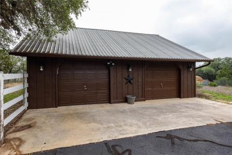 1645 Agarita Drive Fischer TX 78623