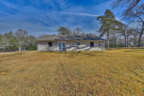 319 Shady Acres Lane Brenham TX 77833