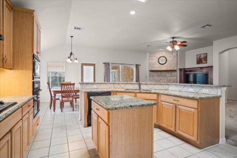 118 Wamel Way Cedar Creek TX 78612