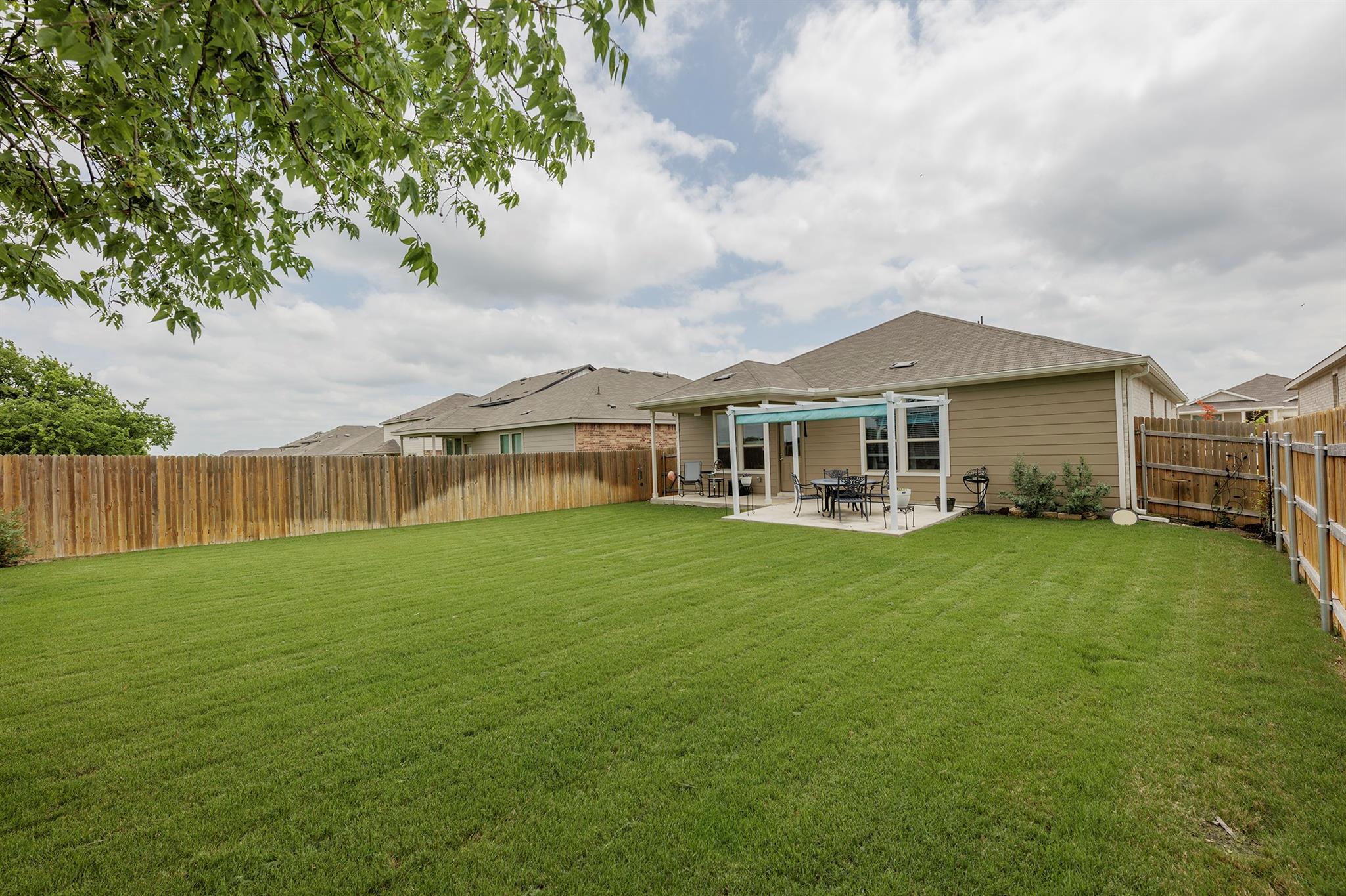 125 Janice Road Taylor TX 76574