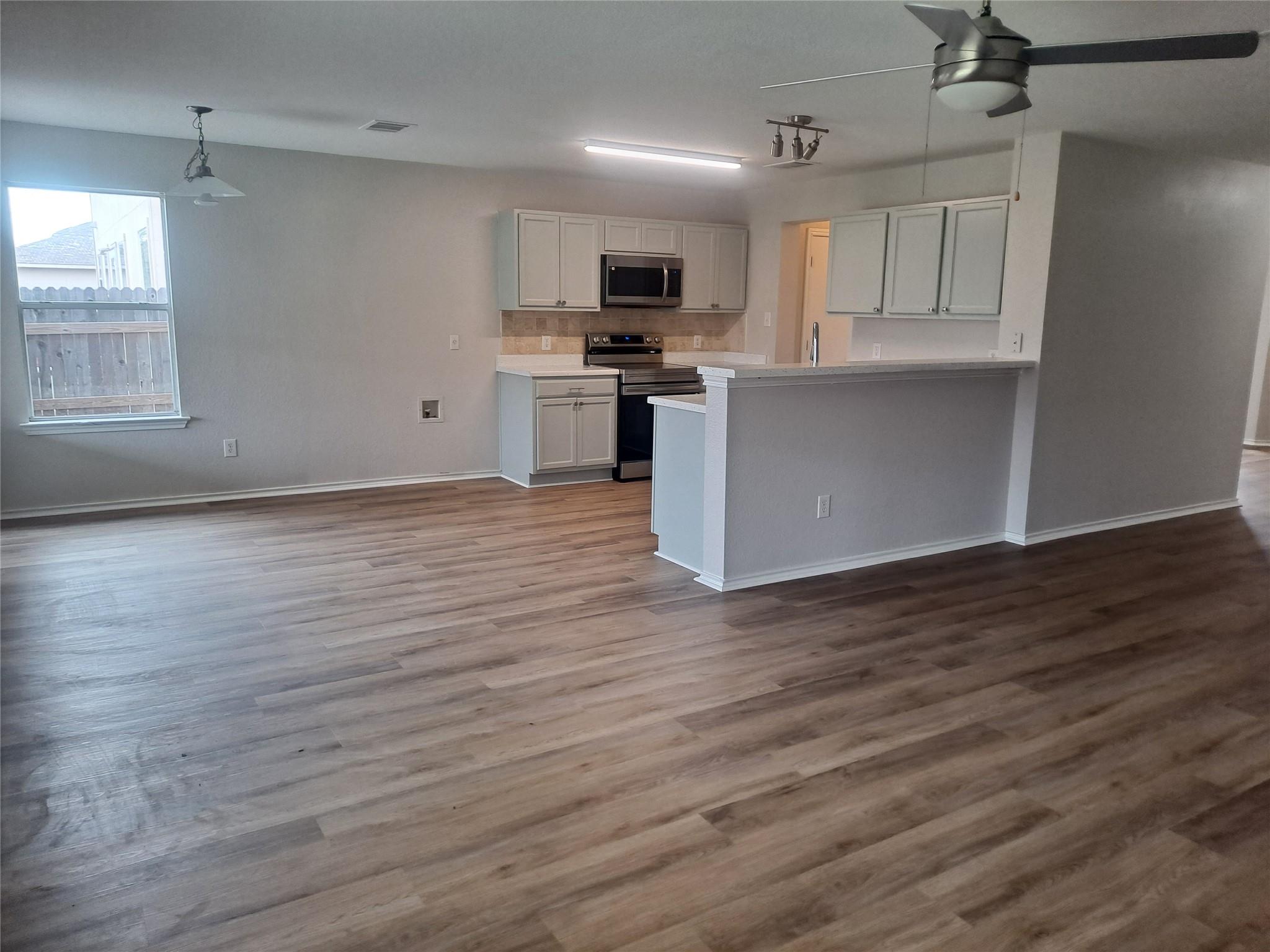 12732 Wedding Drive Manor TX 78653