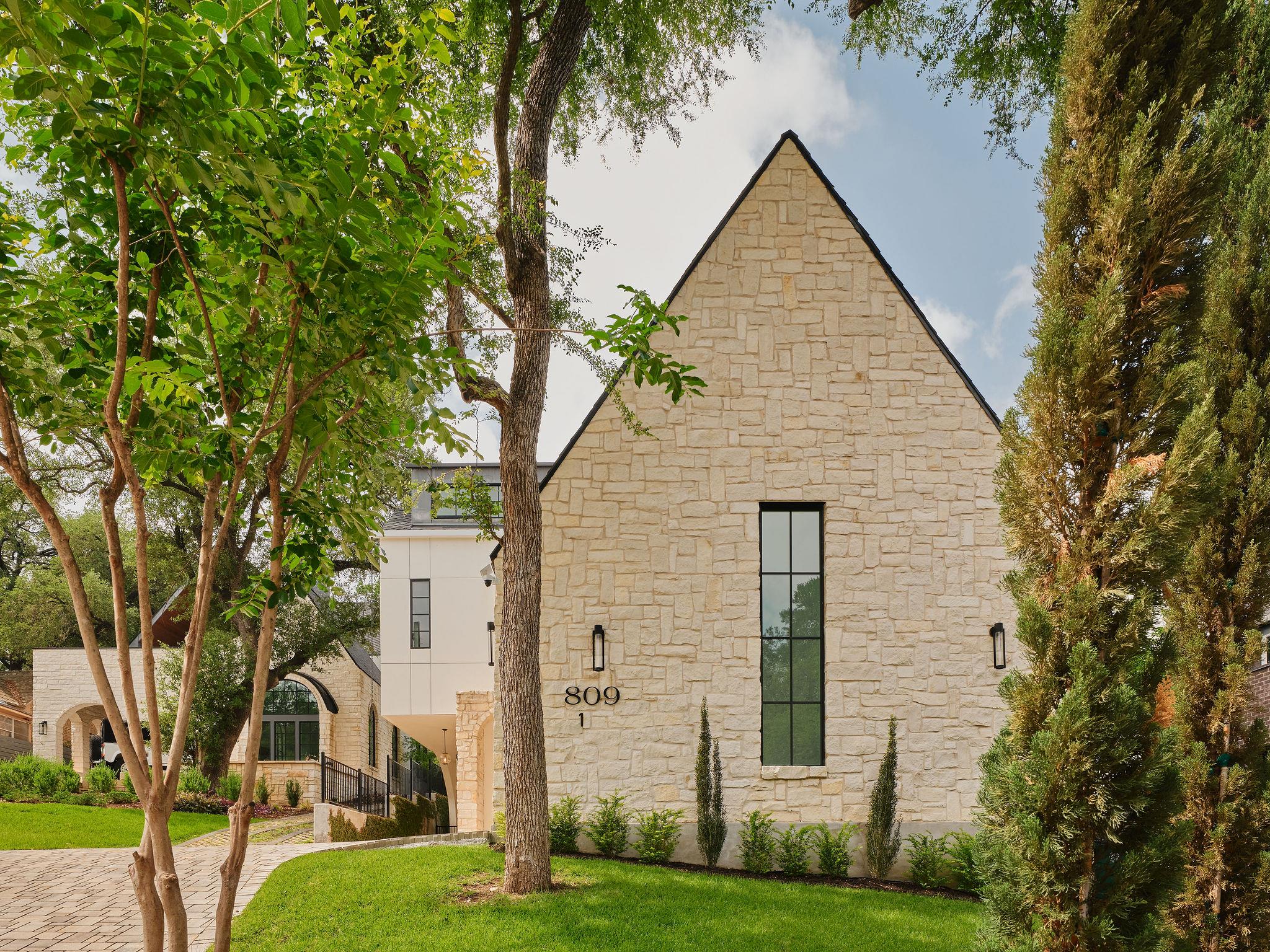 809 Mariposa Drive Austin TX 78704
