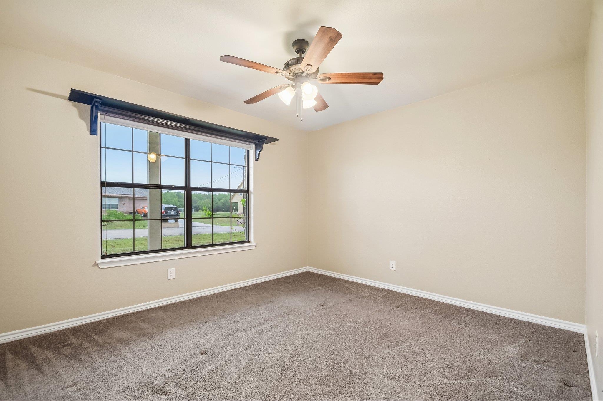 119 Hollys Way San Marcos TX 78666