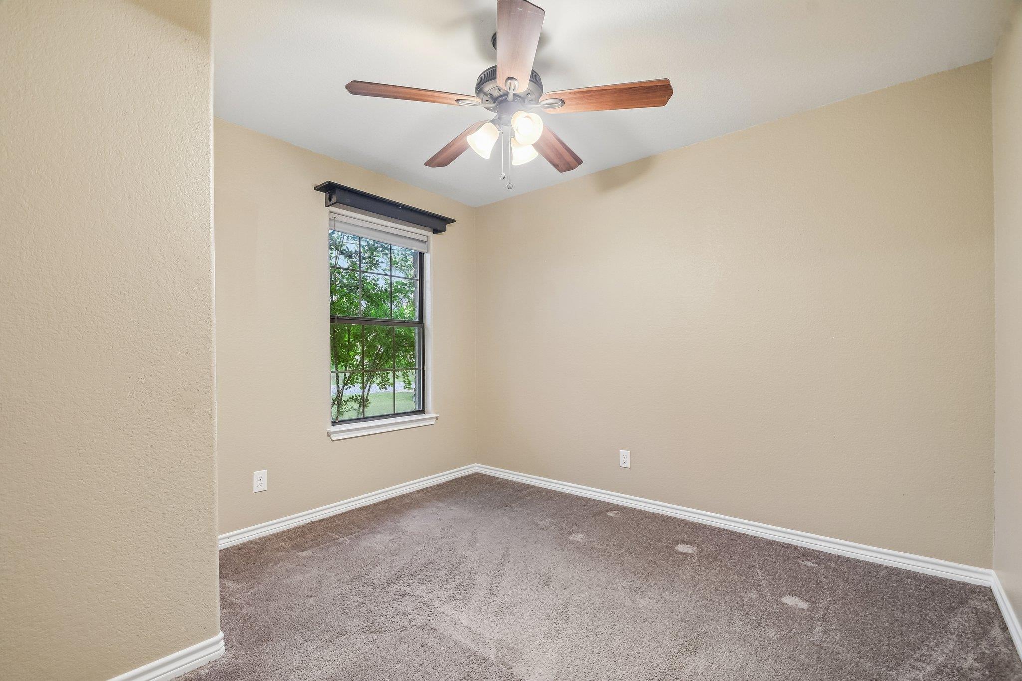 119 Hollys Way San Marcos TX 78666