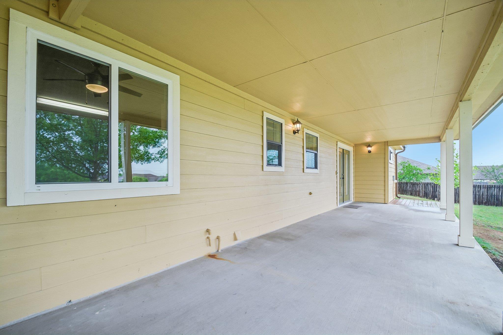 119 Hollys Way San Marcos TX 78666